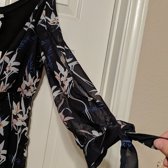 Jumpsuit - Picture 2 of 6